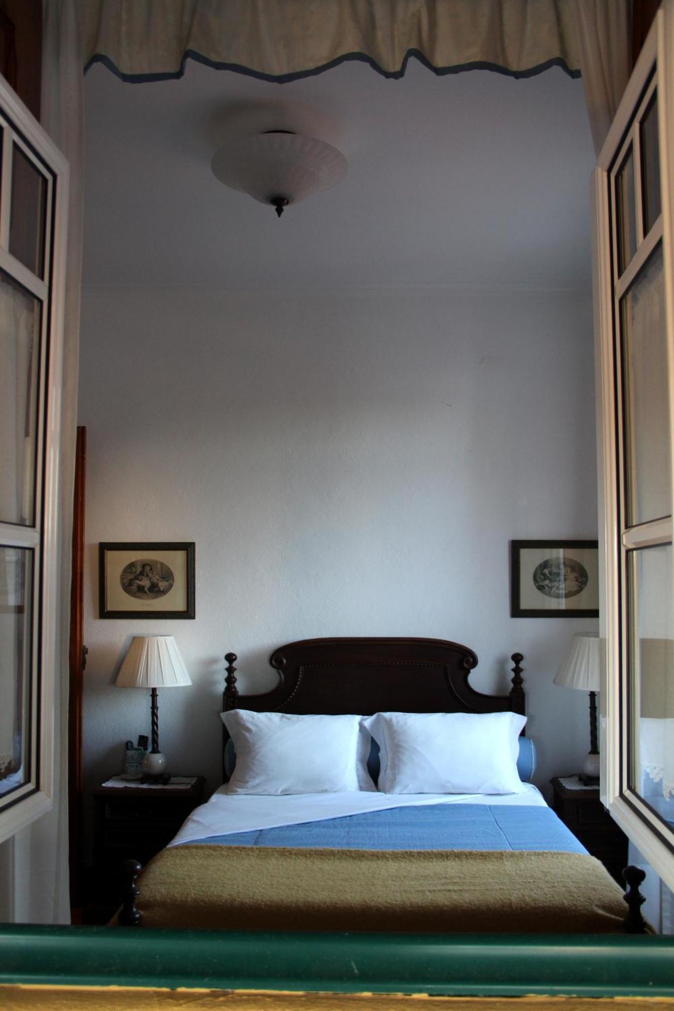 A Tejada Villa Ortiga Bilik gambar